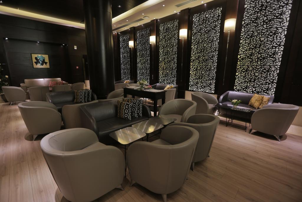 Le Corail Suites Hotel Tunisi Esterno foto
