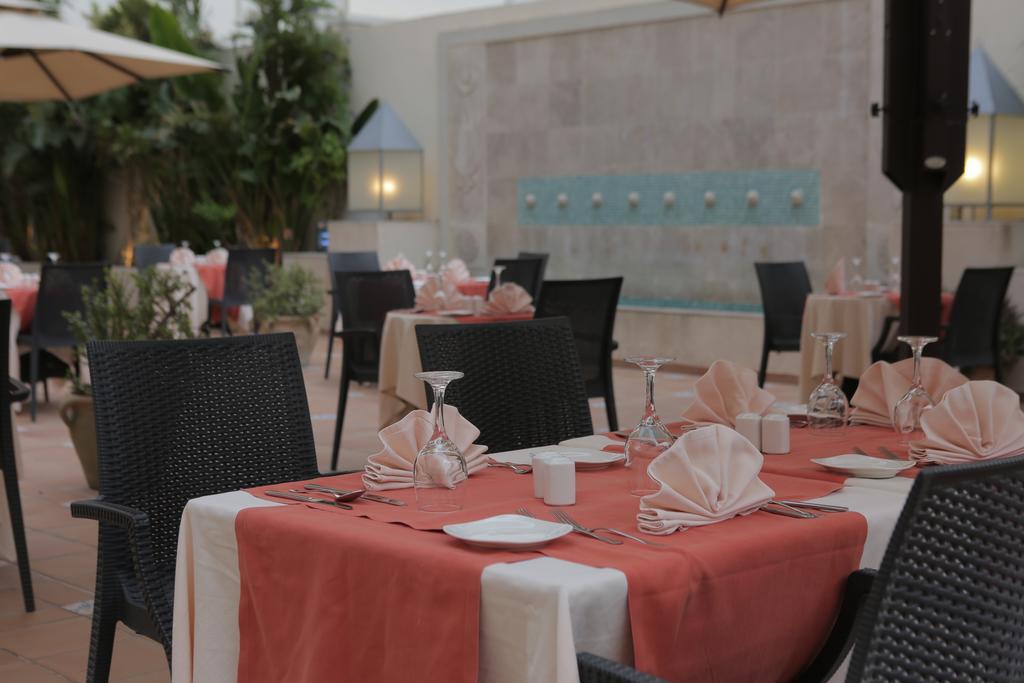 Le Corail Suites Hotel Tunisi Esterno foto