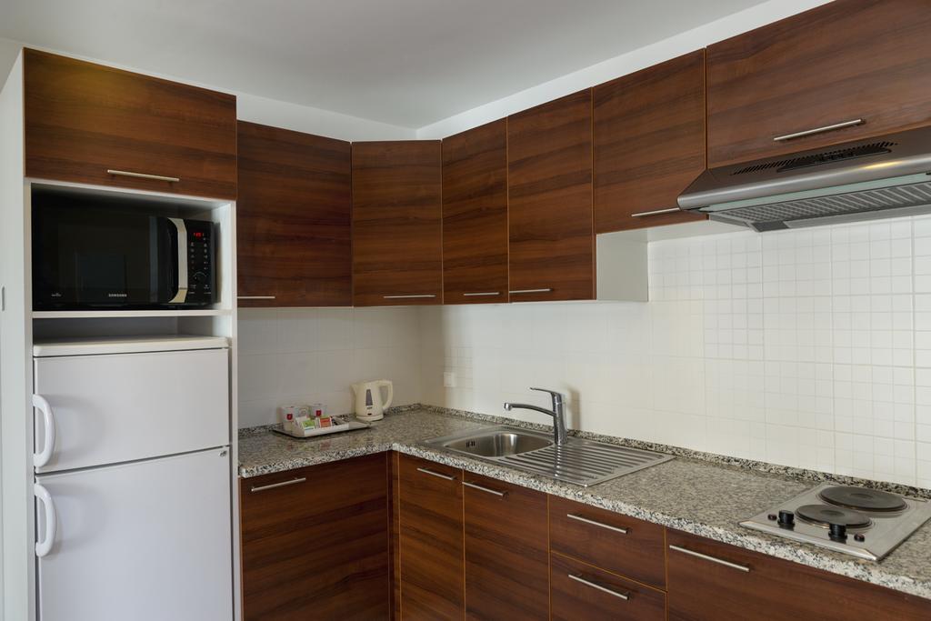 Le Corail Suites Hotel Tunisi Esterno foto